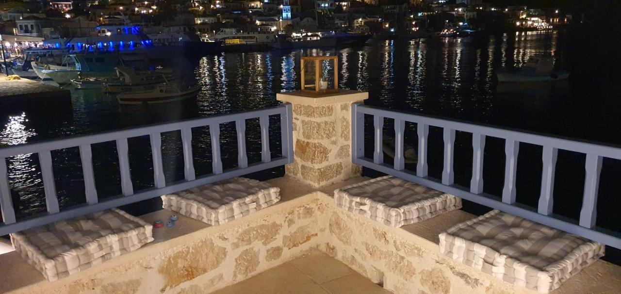 Halki Sea Breeze - A Waterfront Villa Exterior foto